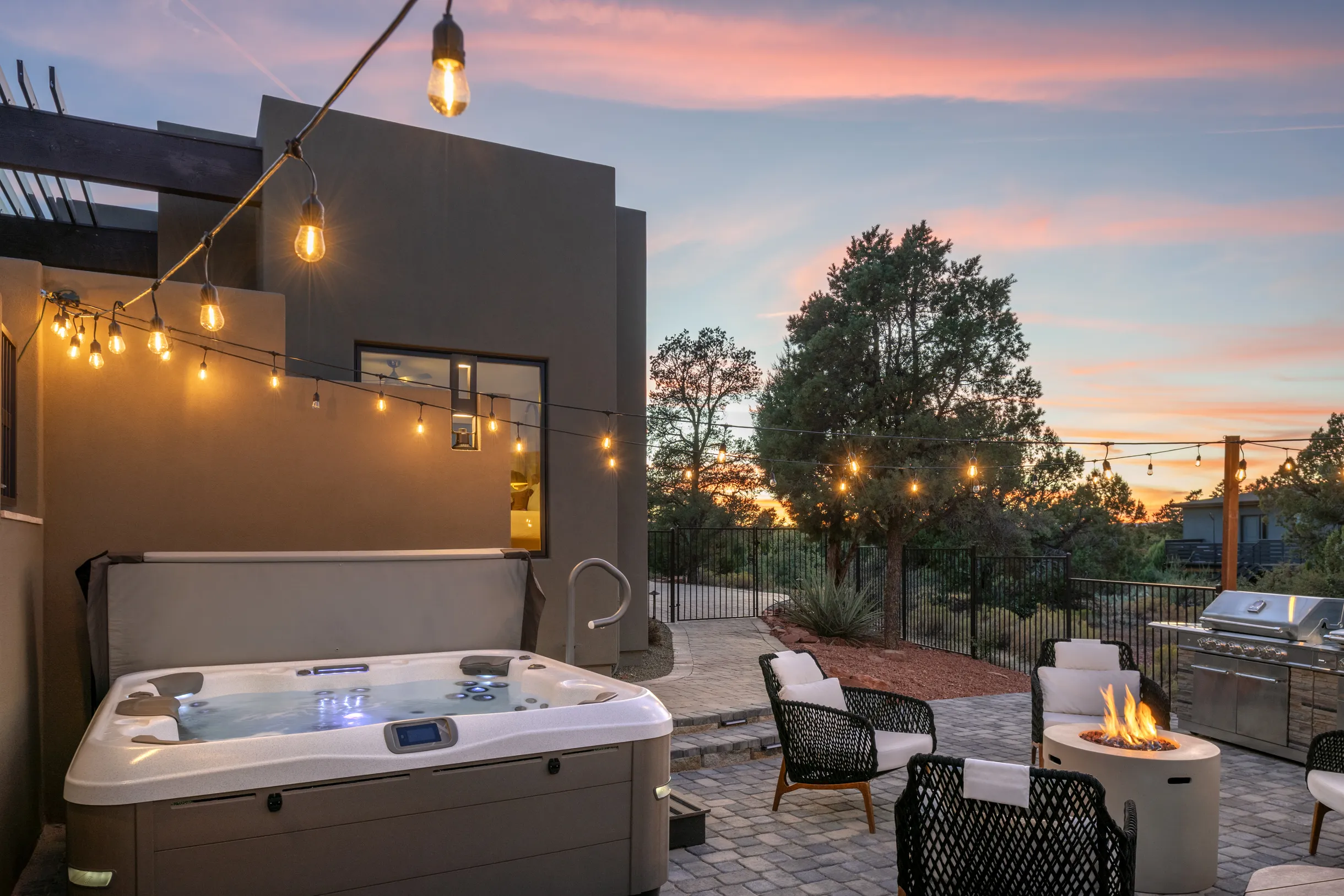 Red Rock Luxe Villa: Pool, Spa, Views, Private Courtyard #8