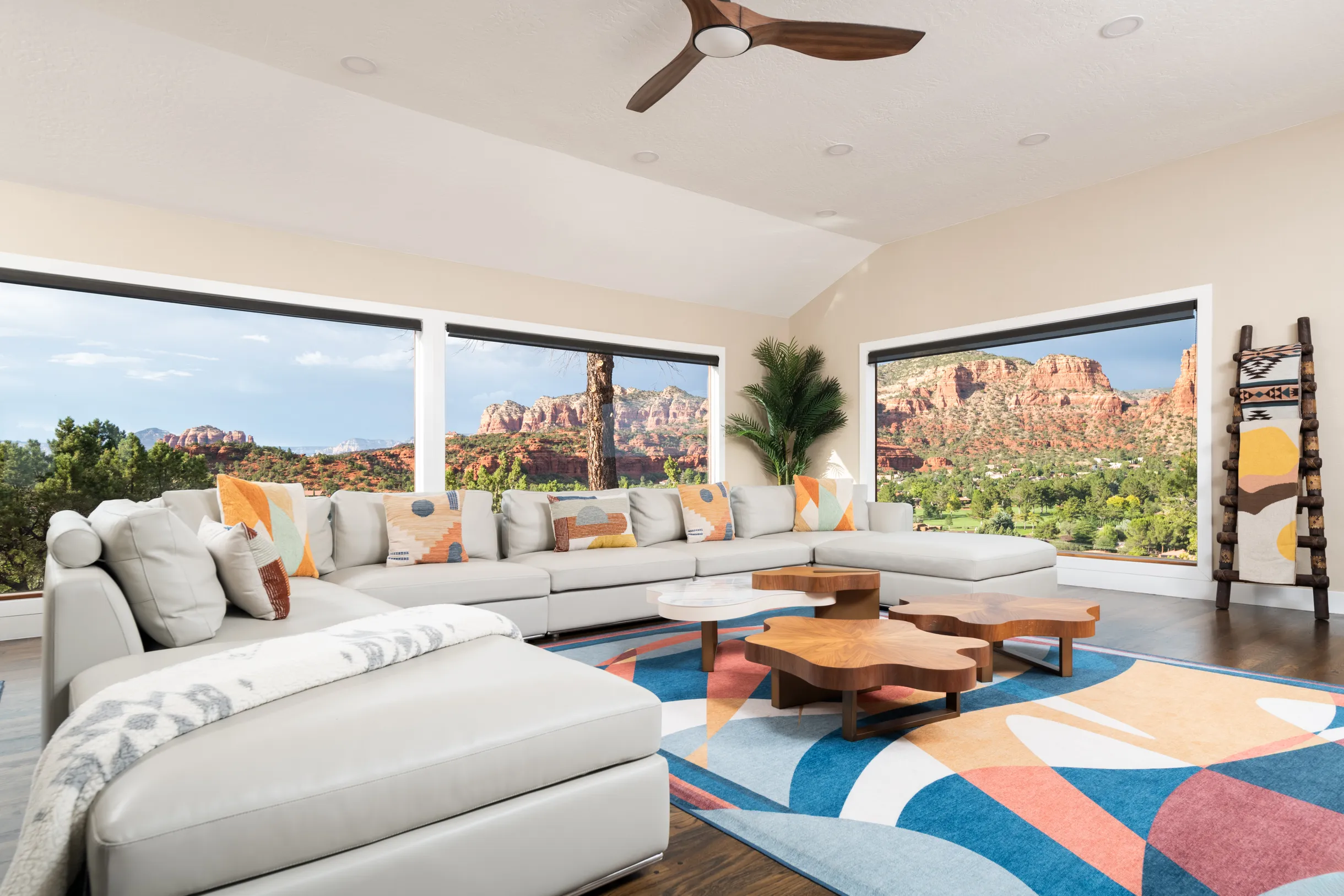 Ravens Rock Retreat: Clifftop Estate w/ 360 Views #29