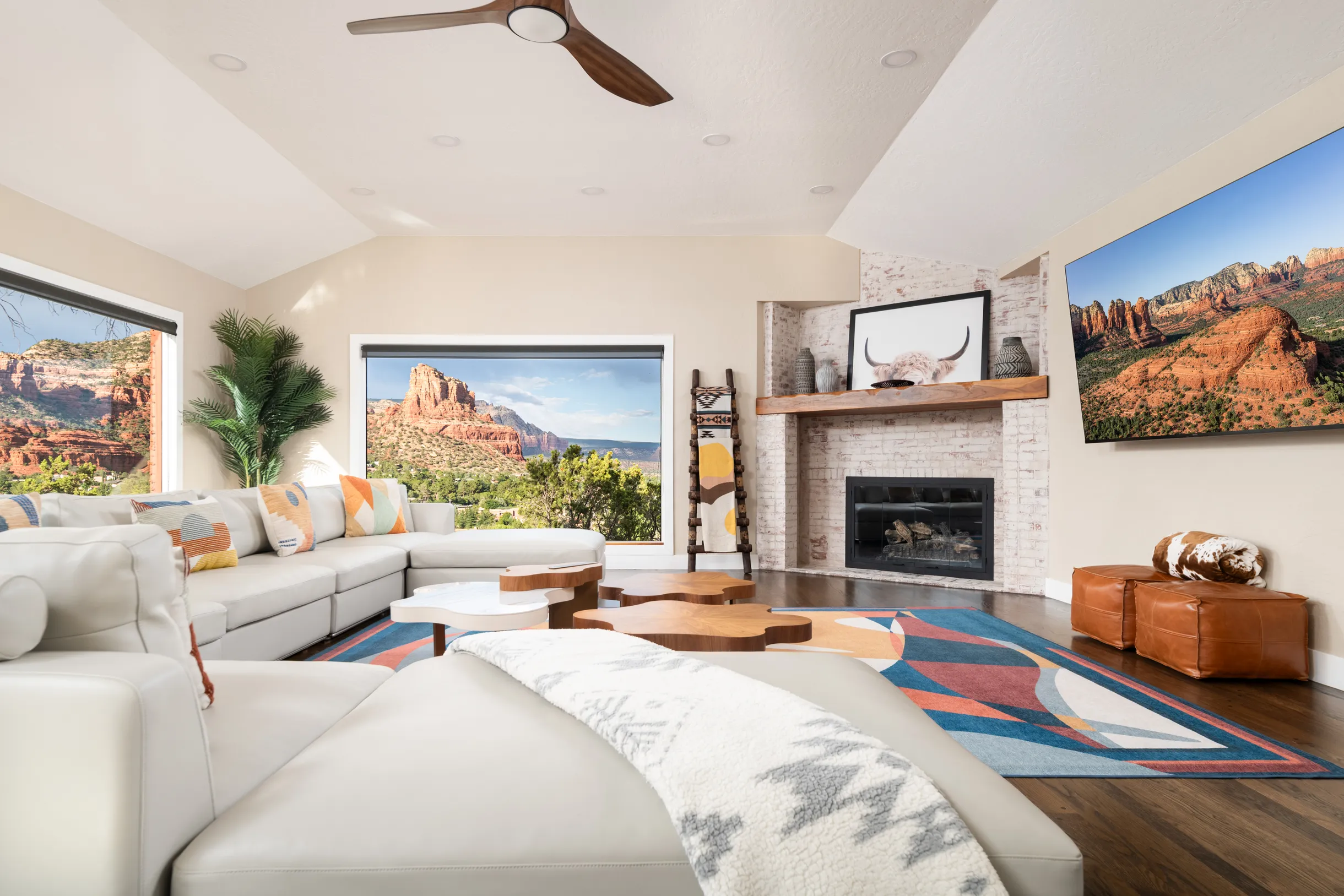 Ravens Rock Retreat: Clifftop Estate w/ 360 Views #35