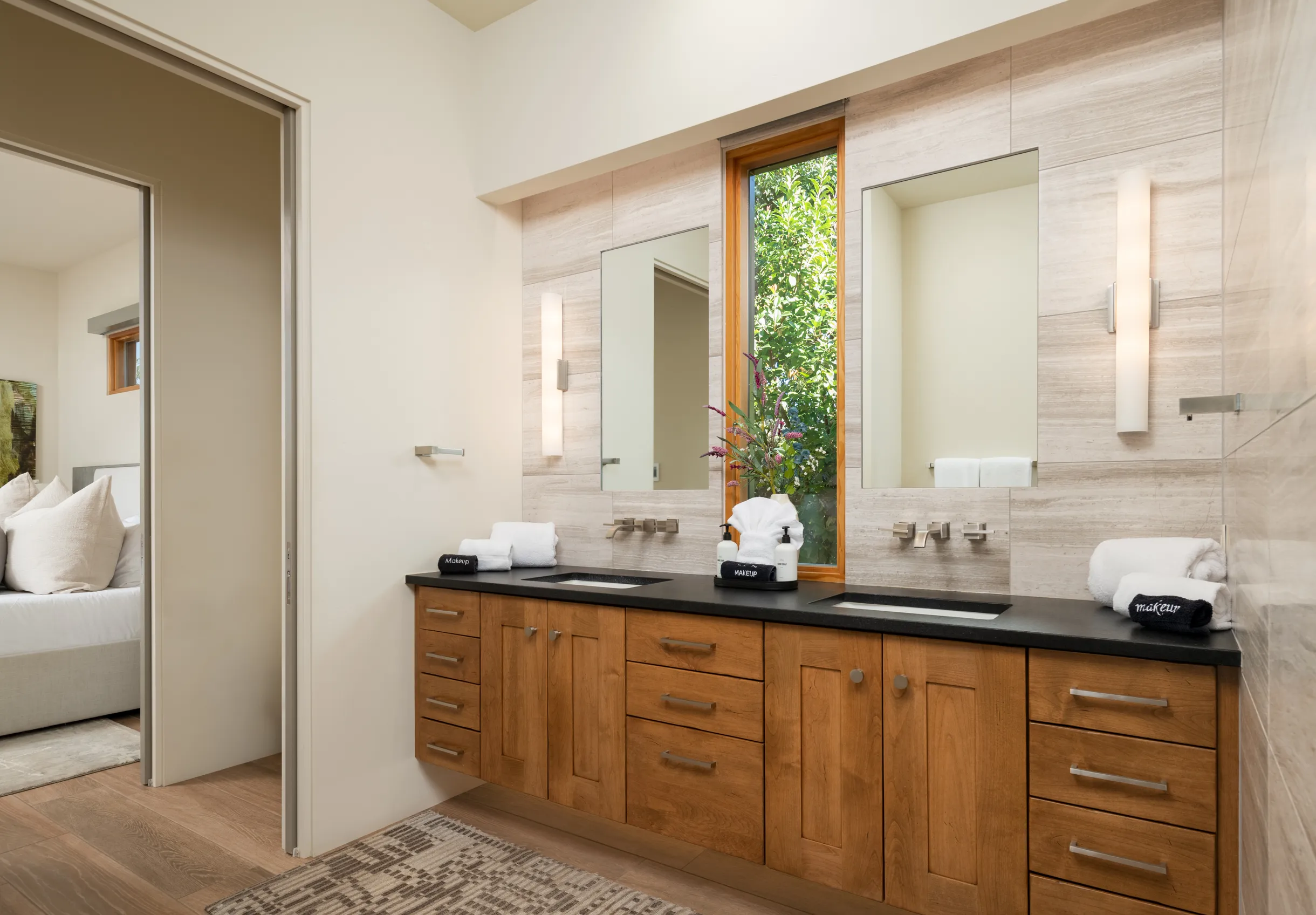 Red Rock Luxe Villa: Pool, Spa, Views, Private Courtyard #9