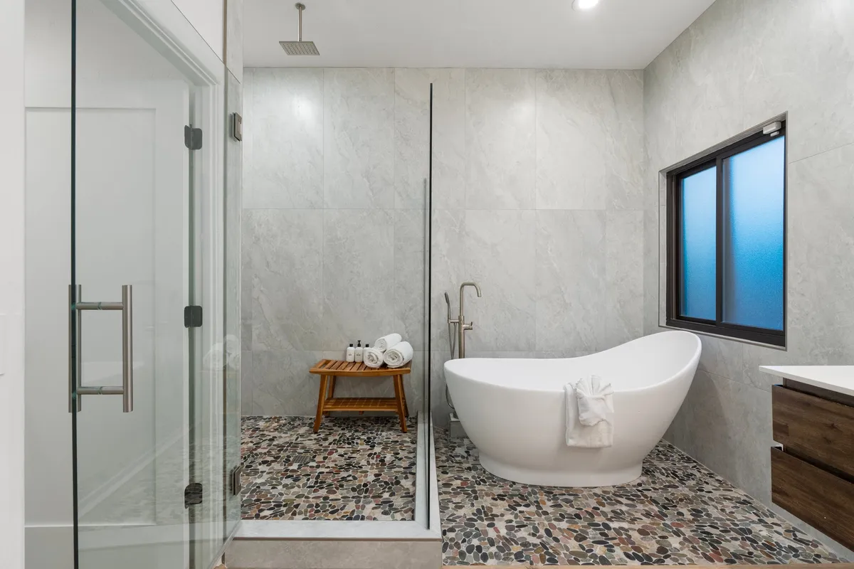 Emerald Escape | Heated Pool, Sauna, Spa, Views #47