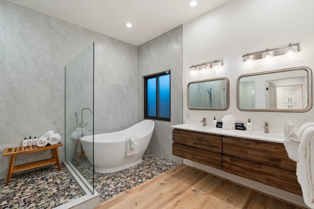 Wander Sedona Emerald