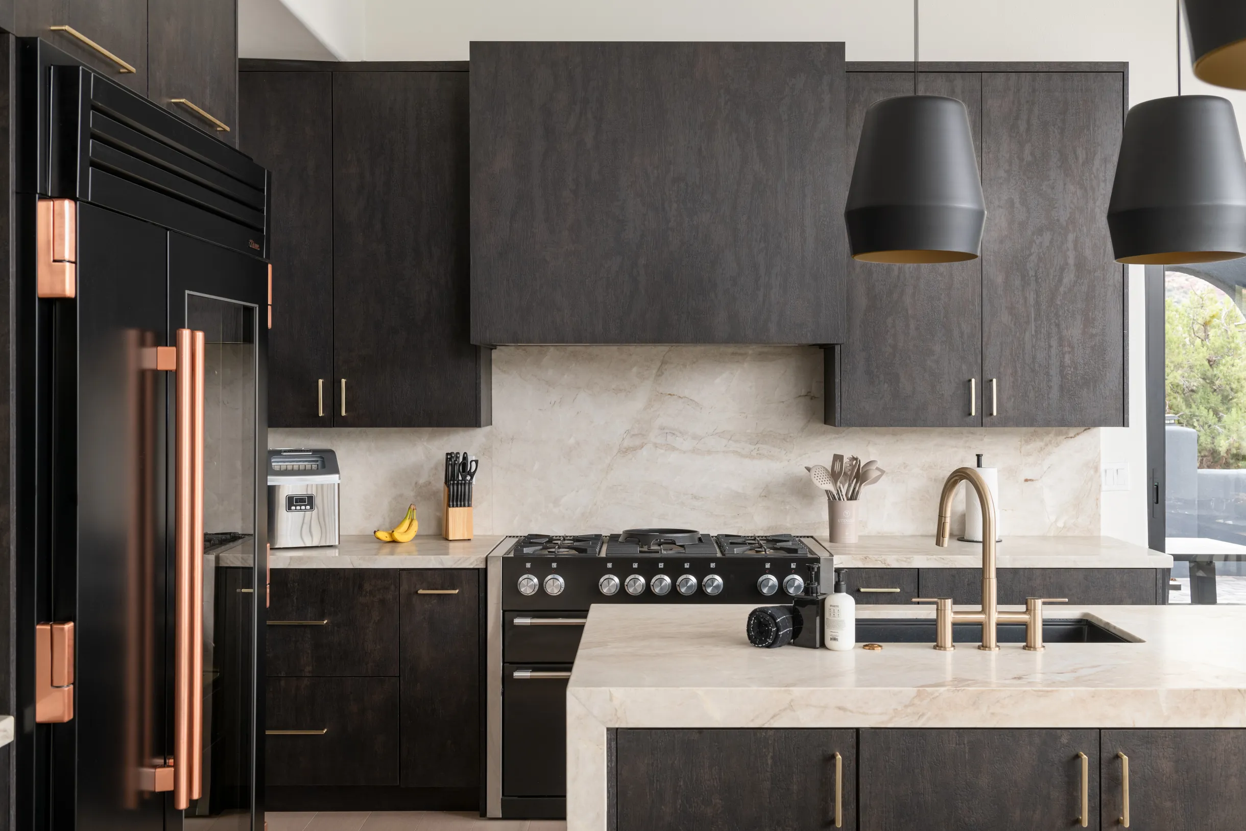 Luxe 2-Acre Oasis: Pool, Spa, Views, Firepit #25