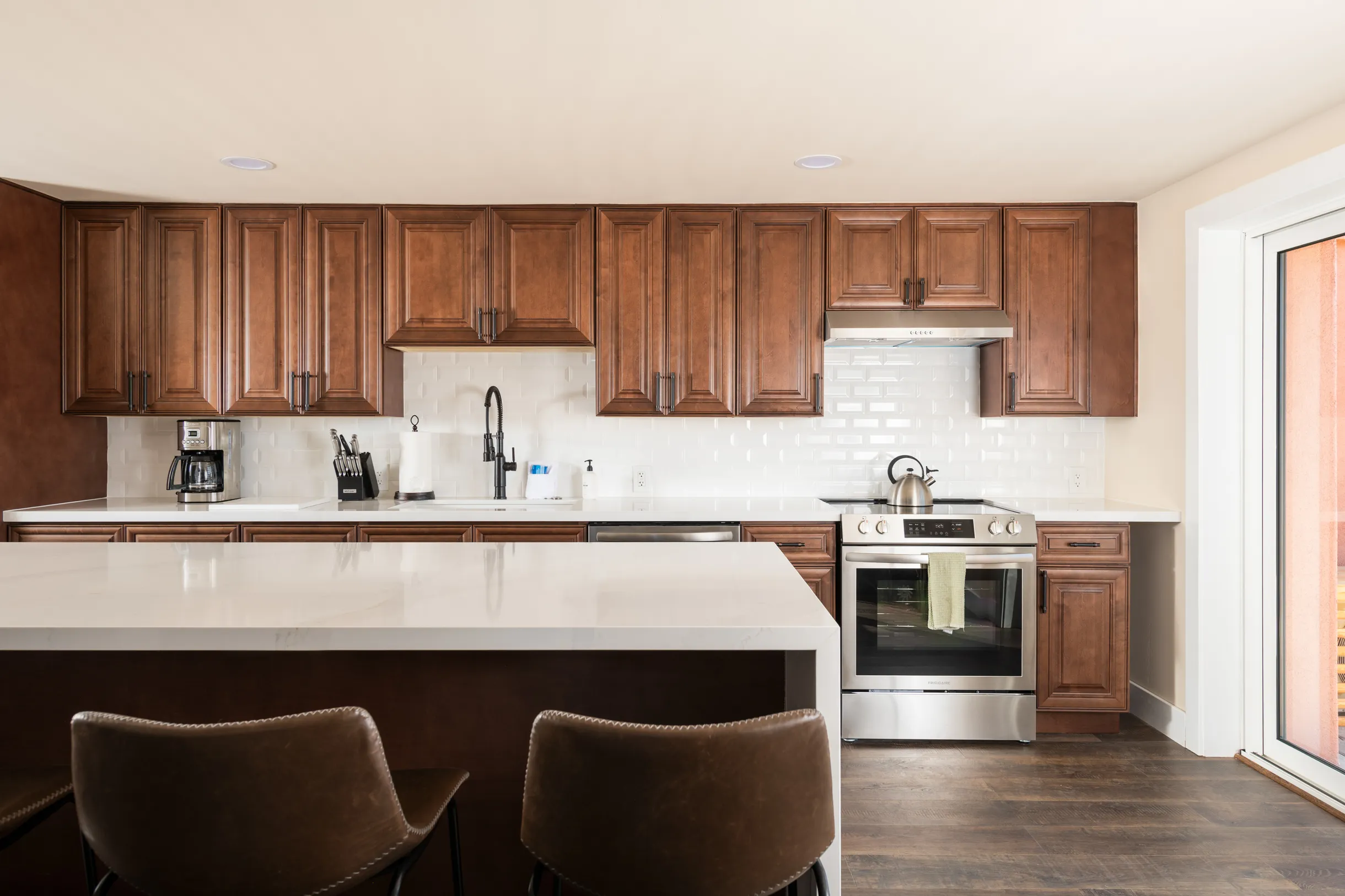 Quail Ridge - Heated Pool & Spa, View Deck, Games #33