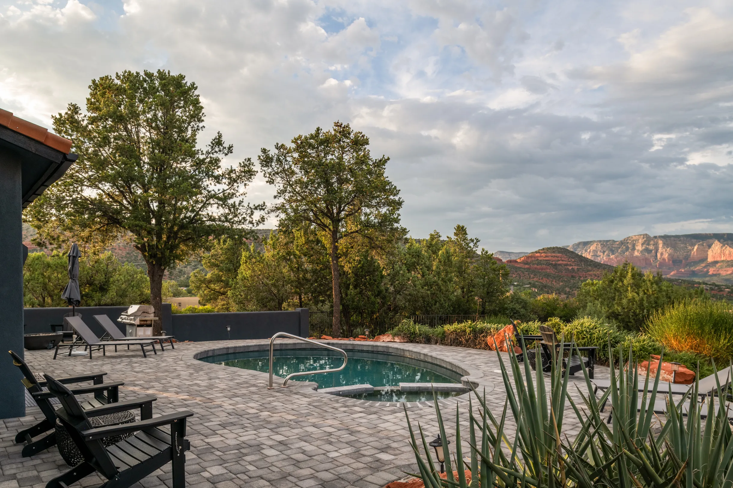 Luxe 2-Acre Oasis: Pool, Spa, Views, Firepit #48