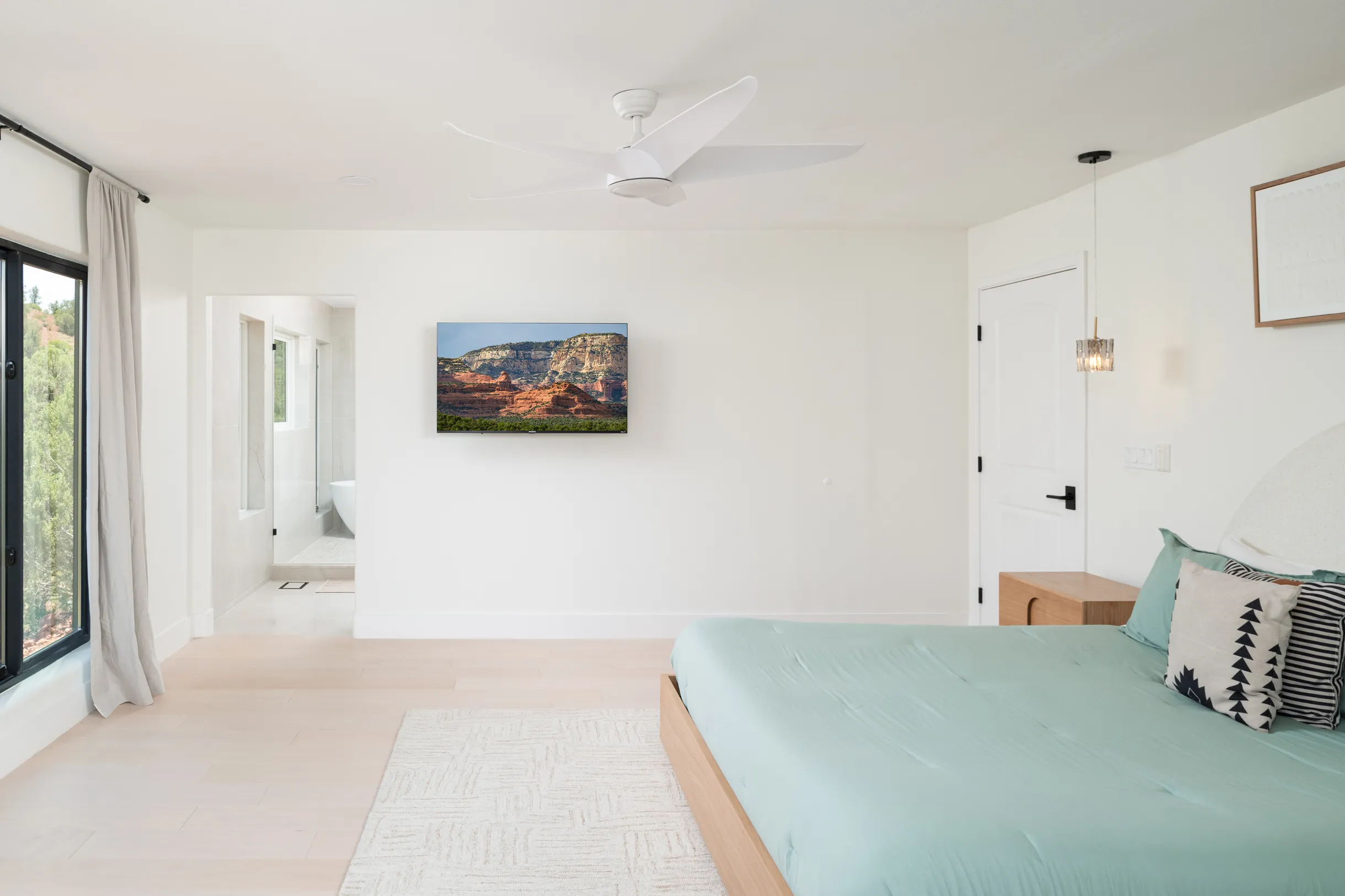 Luxe 2-Acre Oasis: Pool, Spa, Views, Firepit #35