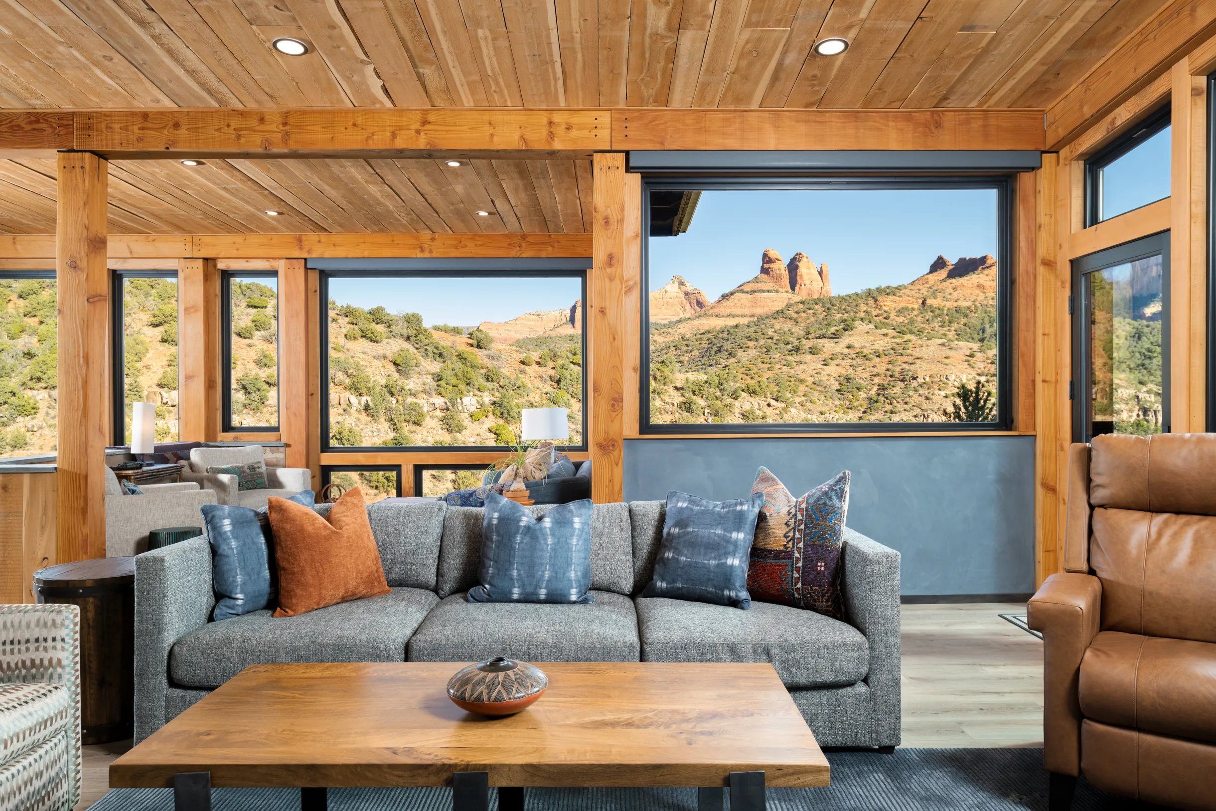 Uptown Architectural Retreat - Incredible Views, 3 Suites #30