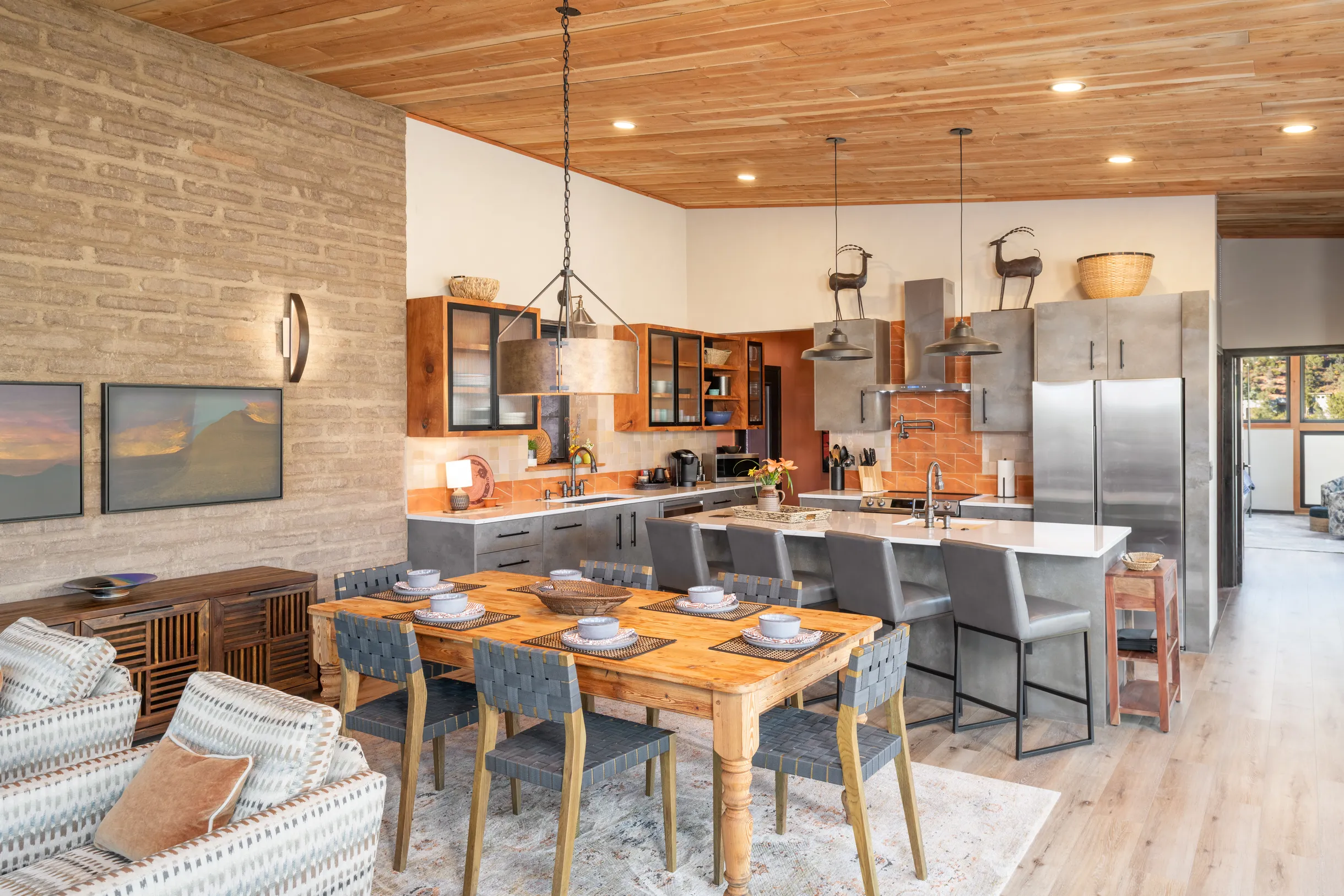 Uptown Architectural Retreat - Incredible Views, 3 Suites #12