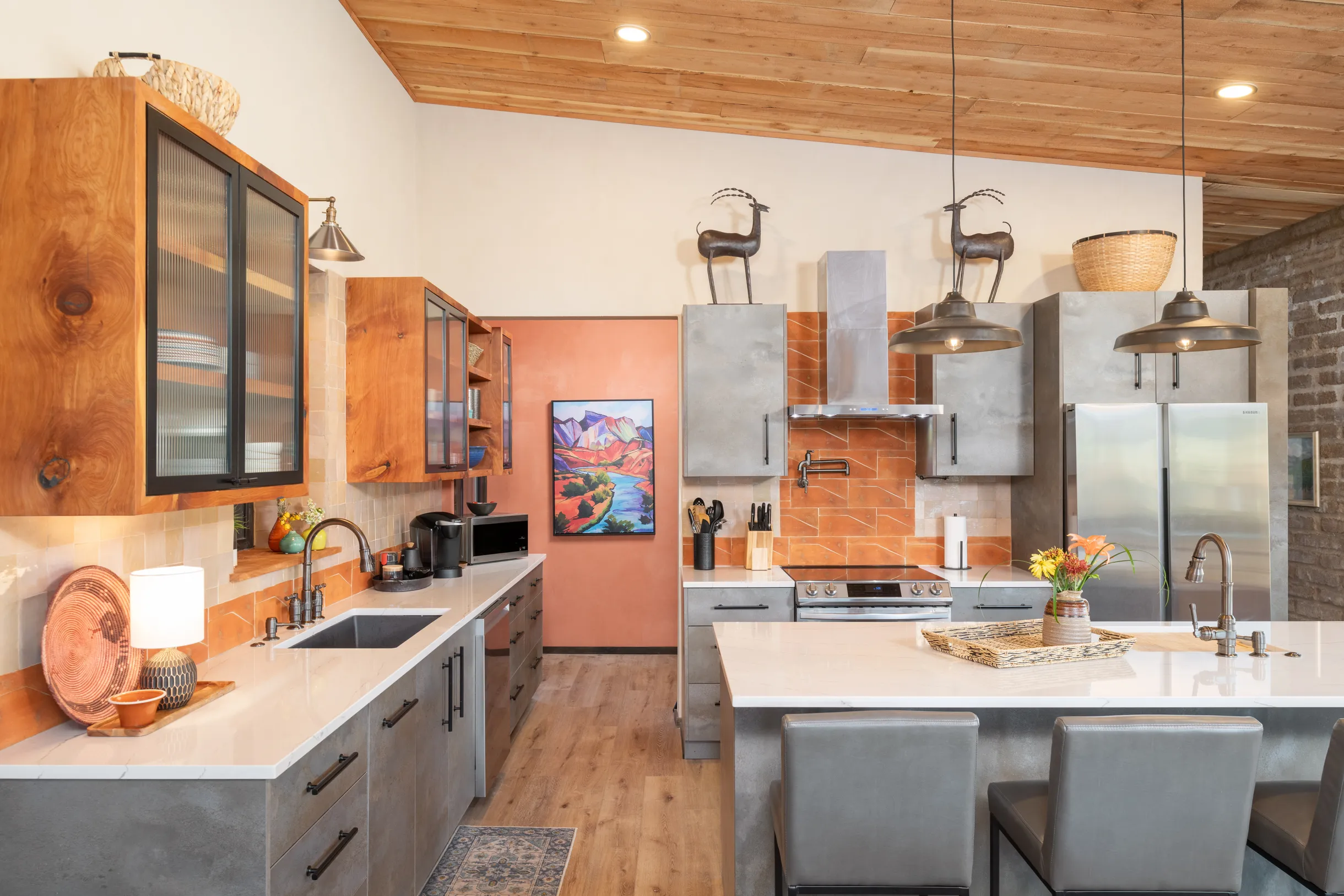 Uptown Architectural Retreat - Incredible Views, 3 Suites #13