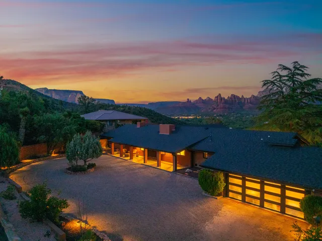 Wander Sedona Cliffside #4