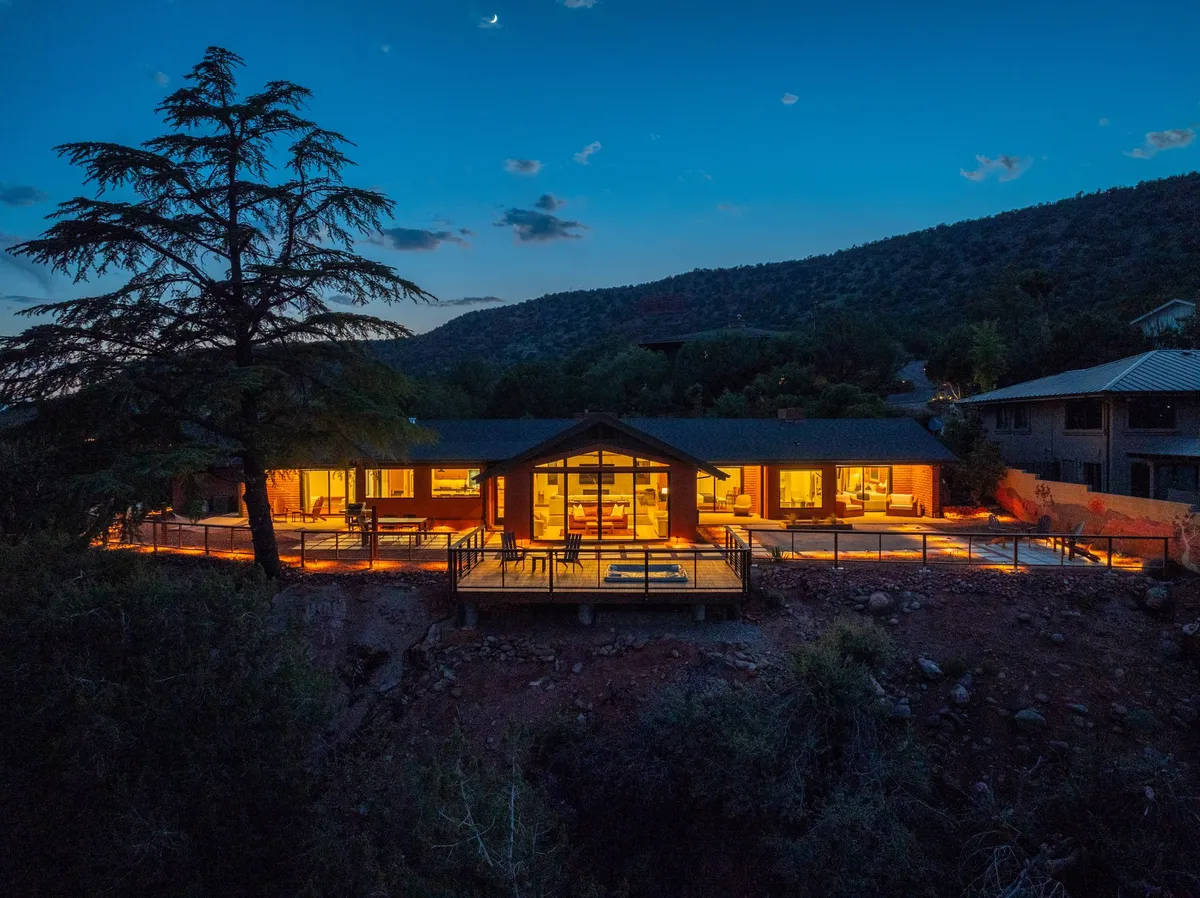 Cliffside Retreat, Hot Tub, Yoga, Views, River #49