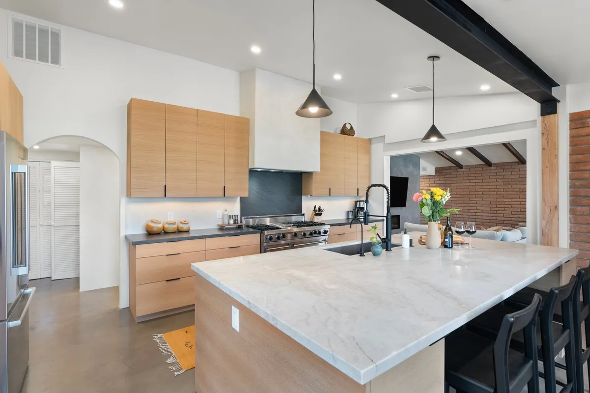 Cliffside Retreat, Hot Tub, Yoga, Views, River #73