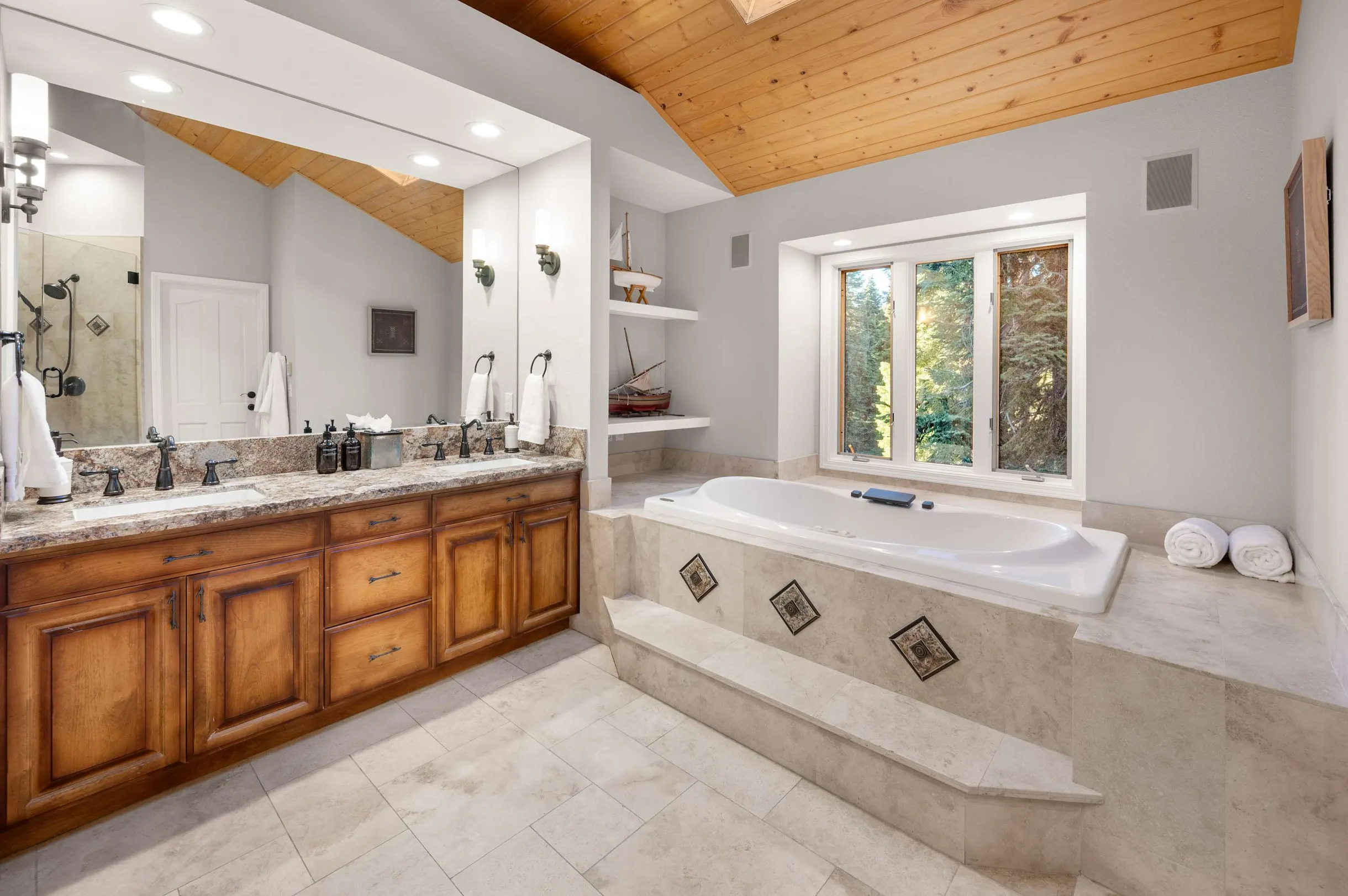 Wander Lake Tahoe Vista #21