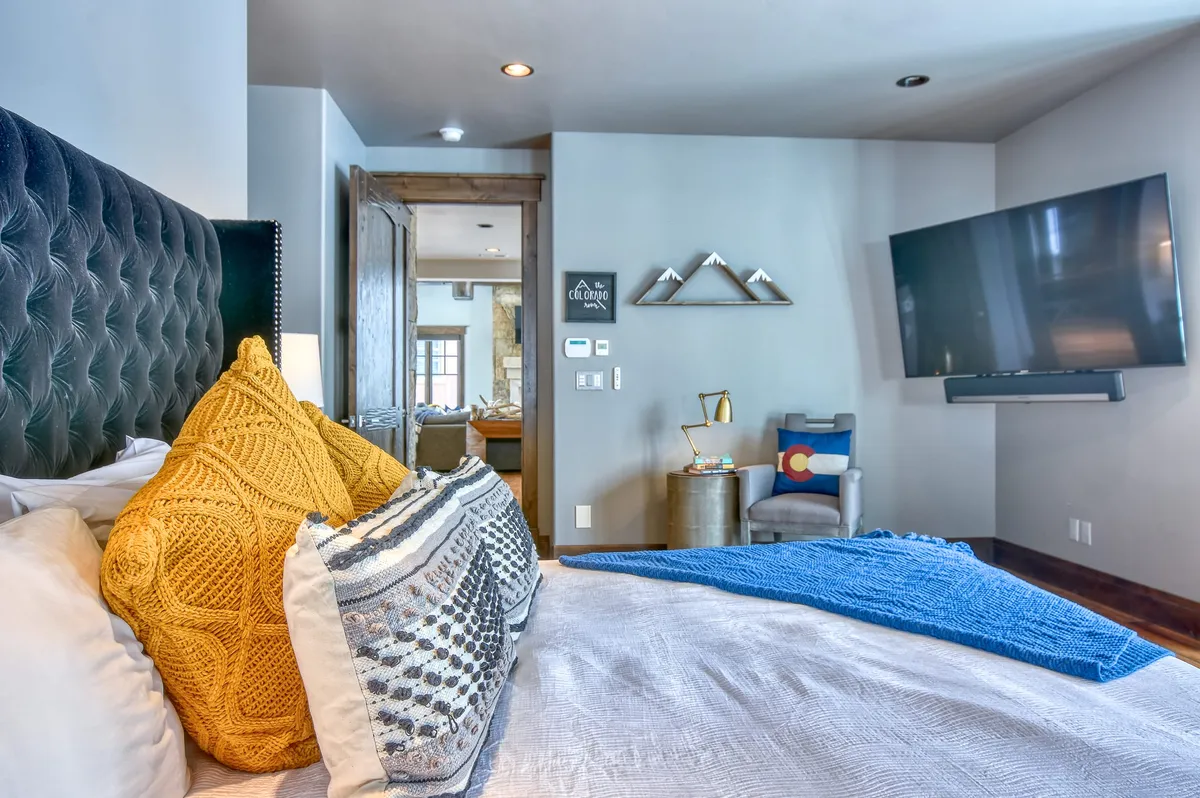 Wander Breckenridge Shock Hill #15