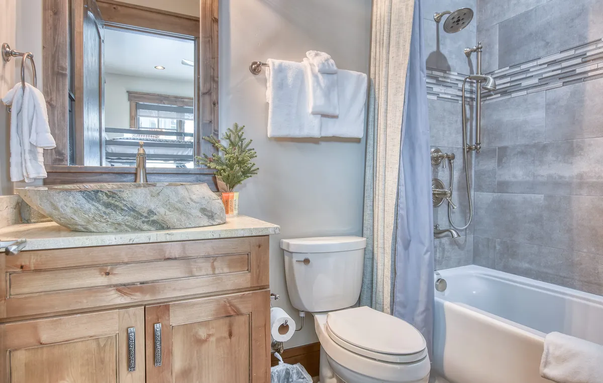 Wander Breckenridge Shock Hill #31