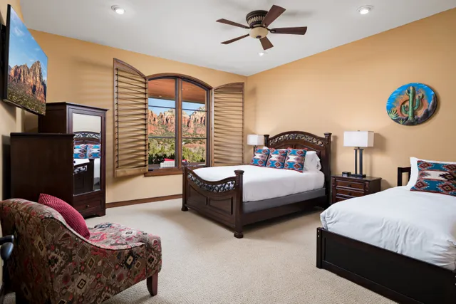 Bedroom 3 image 1