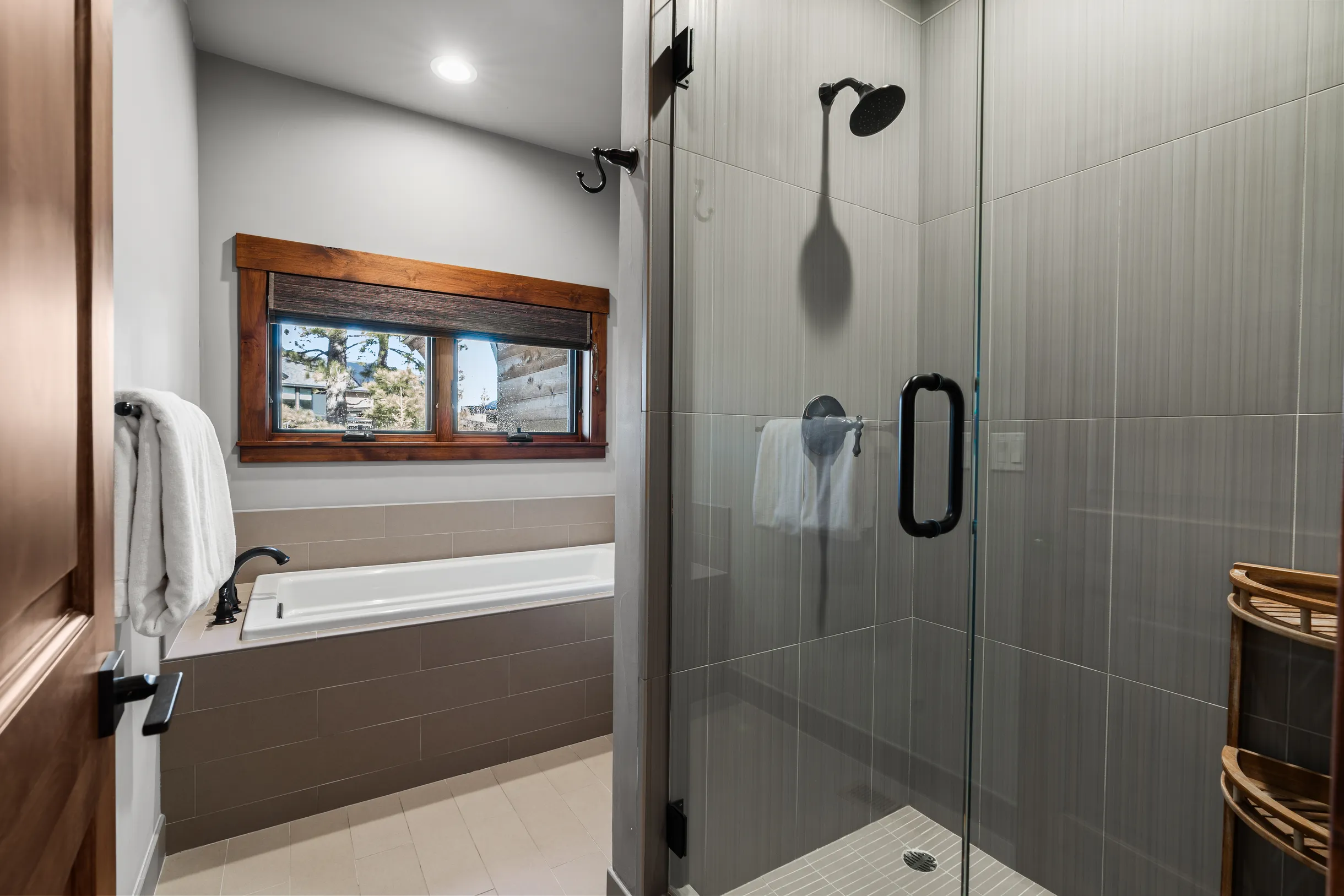 Modern Townhome with 3 King Suites, Near Northstar #21