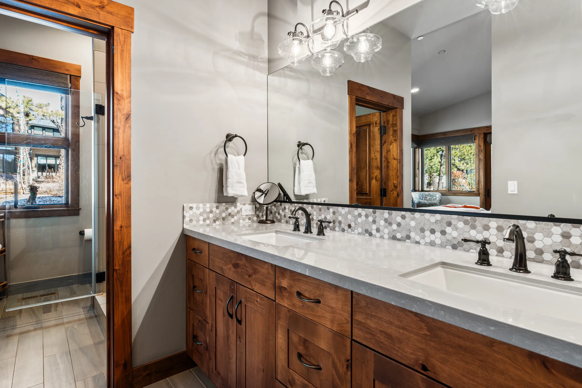 Modern Townhome with 3 King Suites, Near Northstar #7