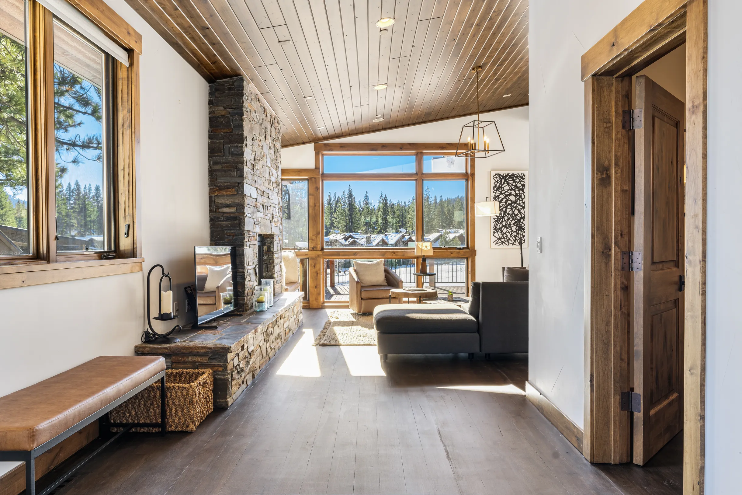 Ski Resort Views, Hot Tub & Golf Course #59