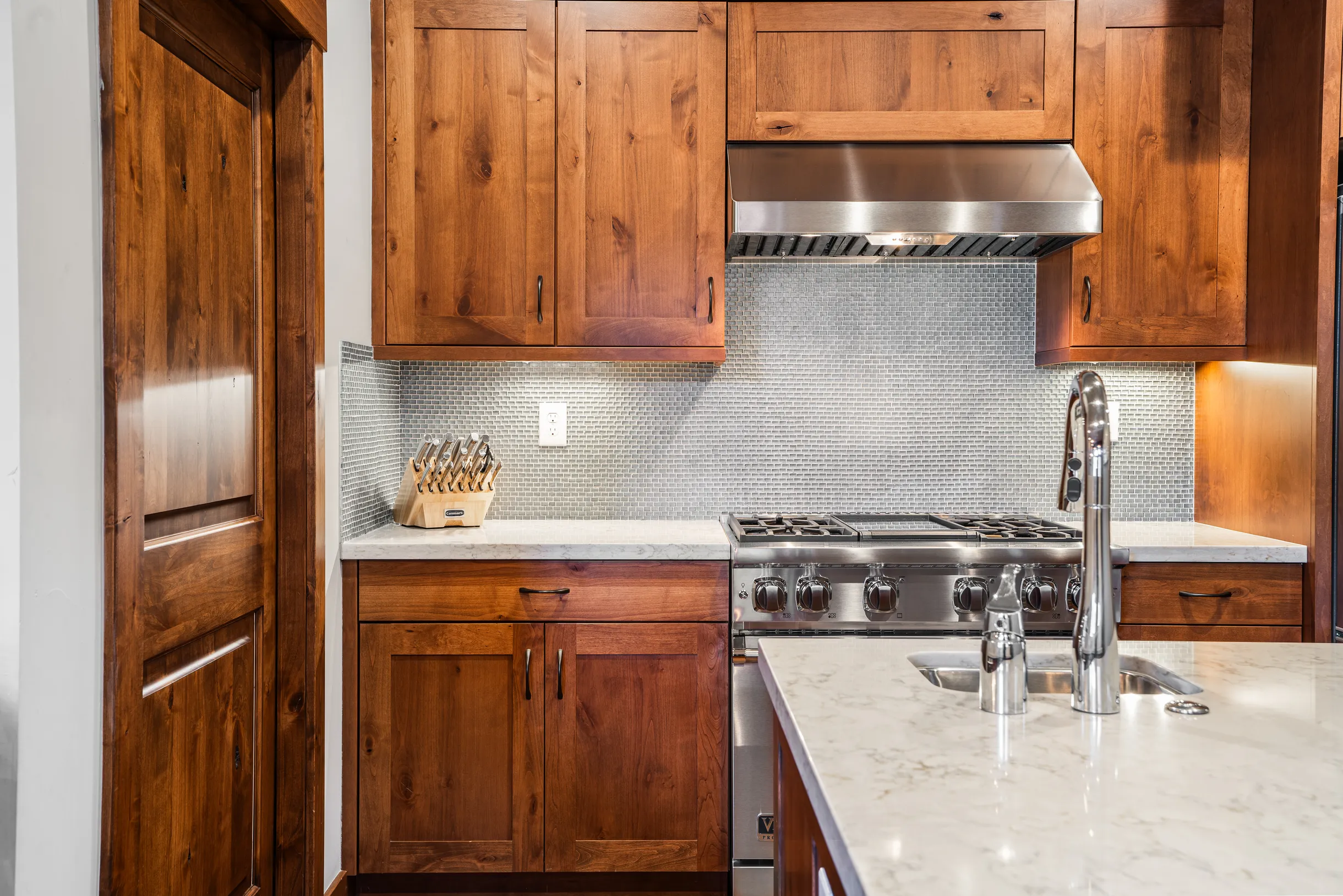 Modern Townhome with 3 King Suites, Near Northstar #31