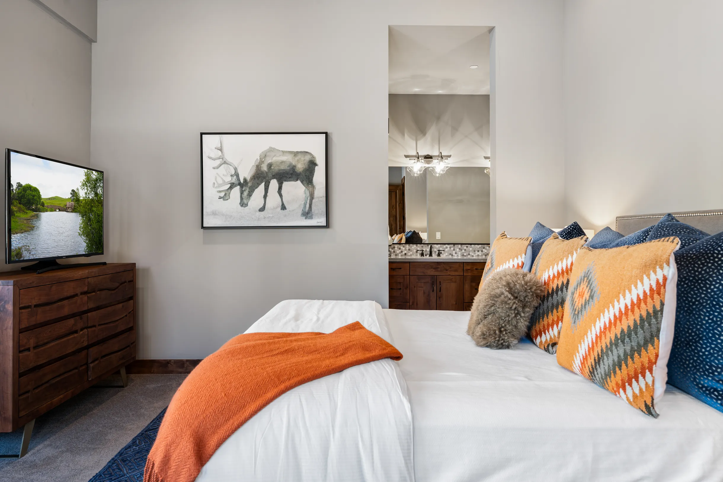 Modern Townhome with 3 King Suites, Near Northstar #33