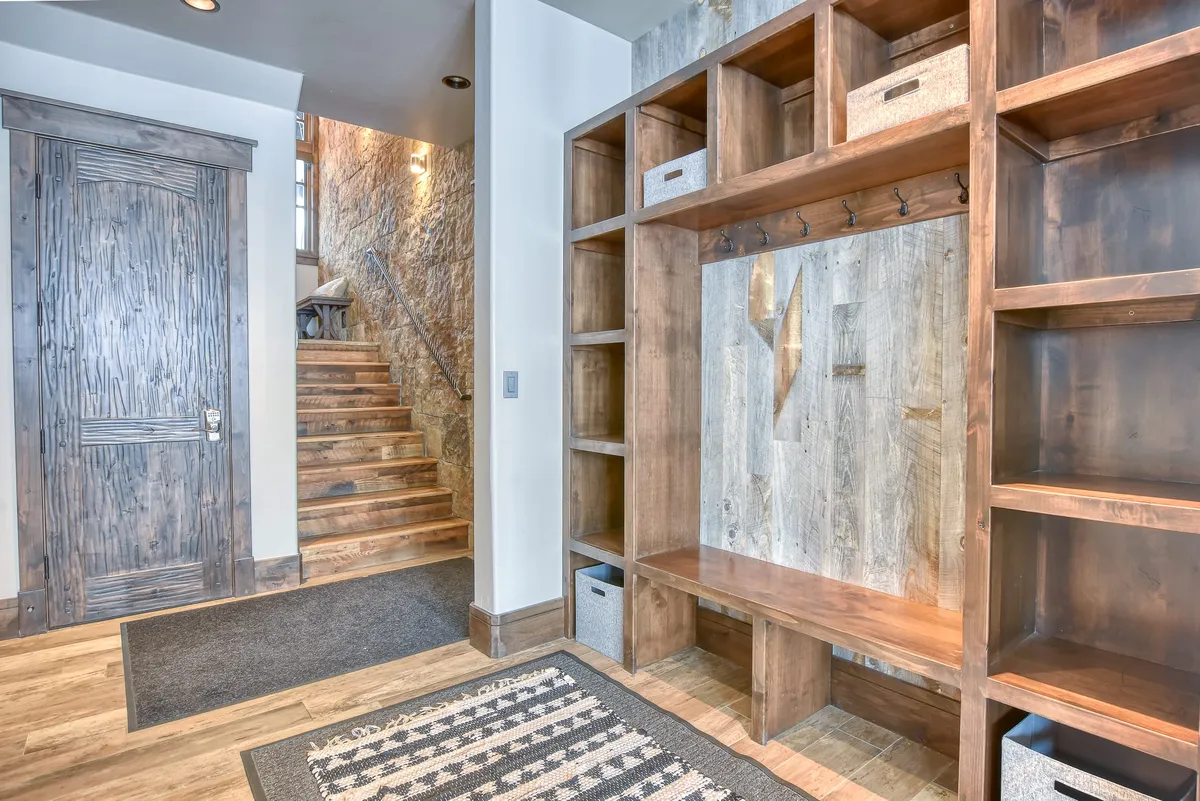 Wander Breckenridge Shock Hill #53