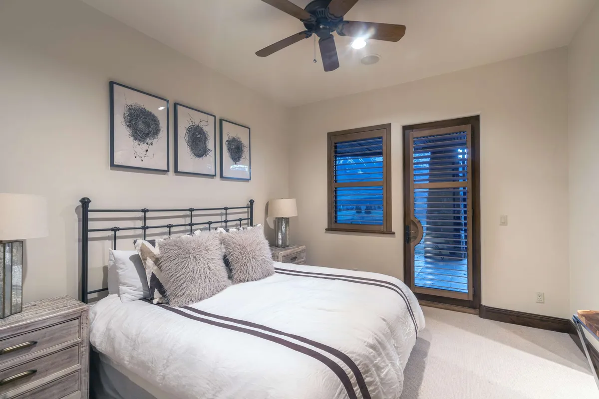 Bedroom image