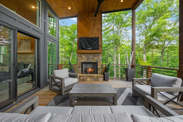 Wander Blue Ridge Stream