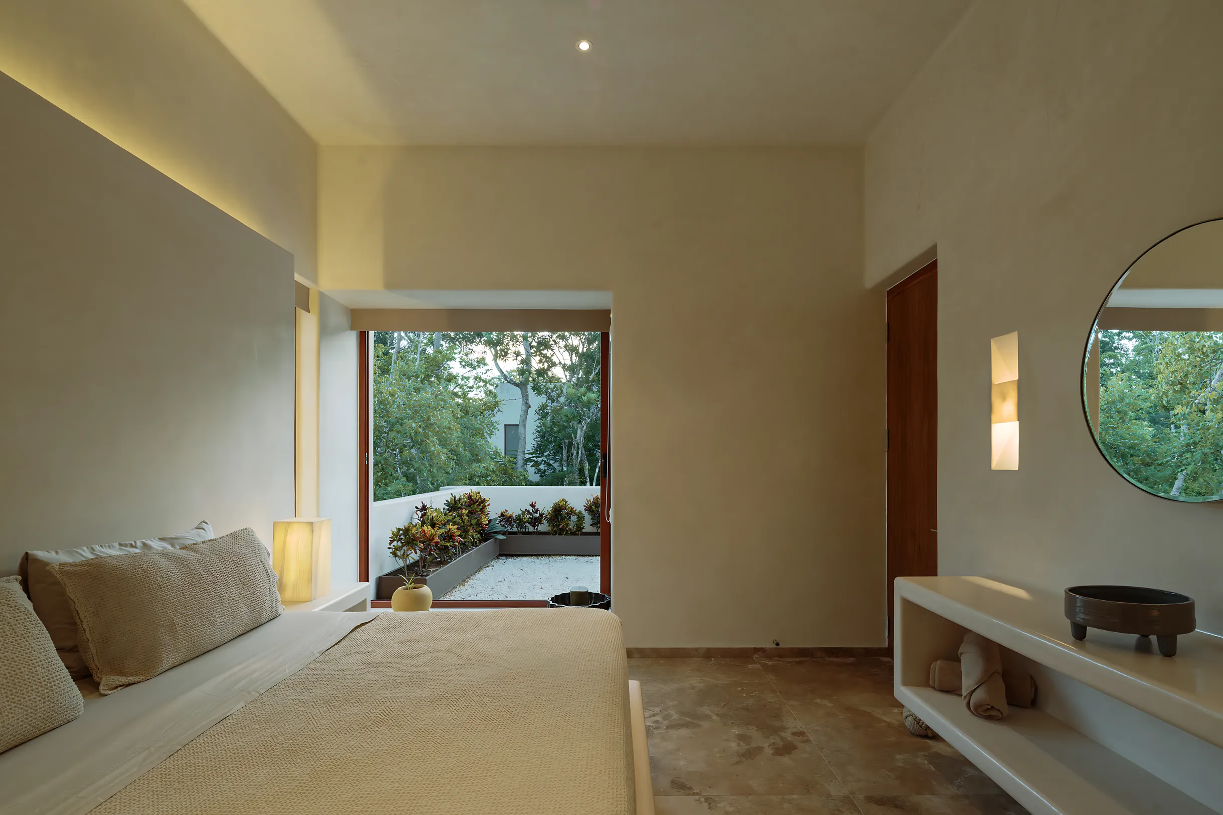 Wander Tulum Moon #25