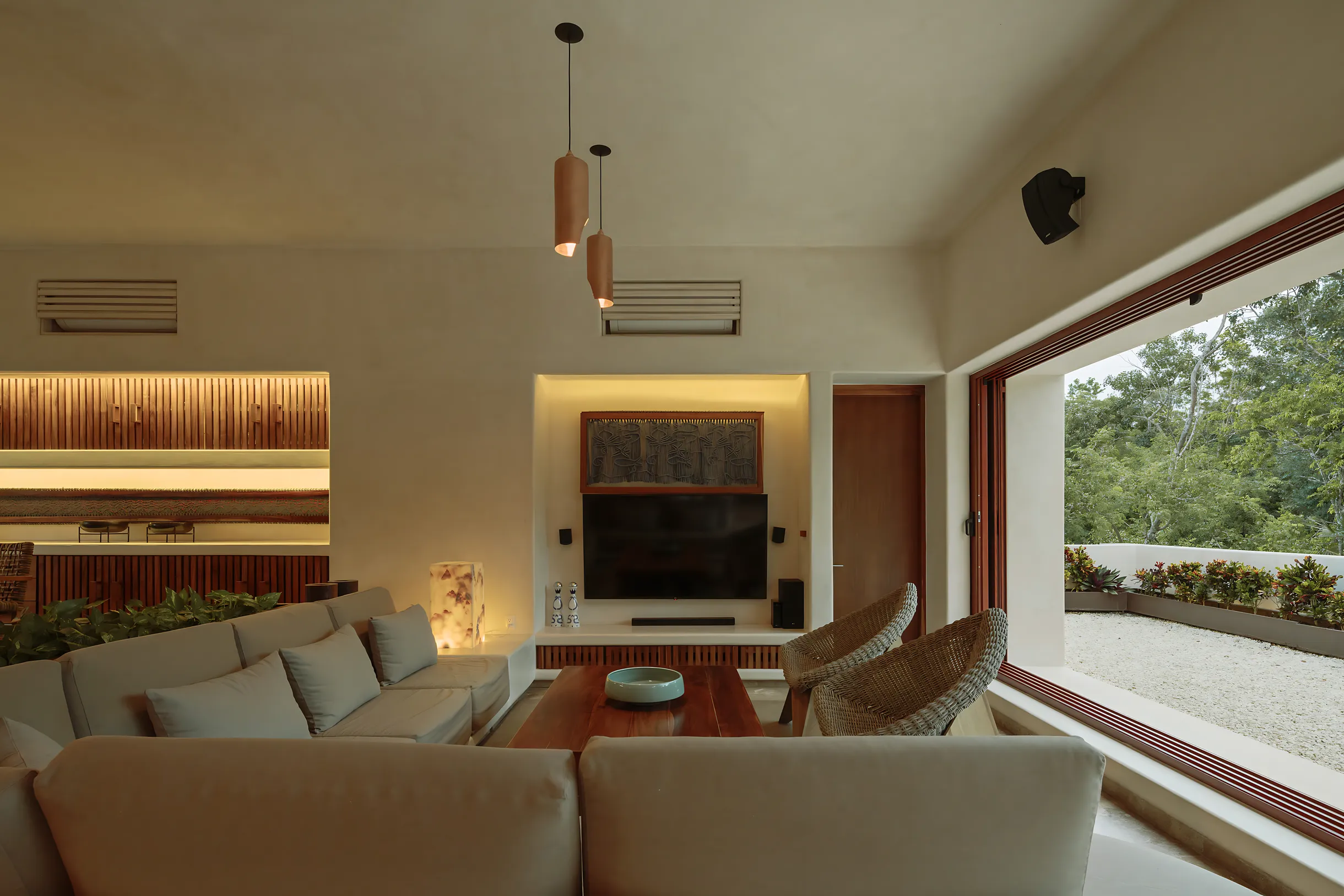 Wander Tulum Moon #11