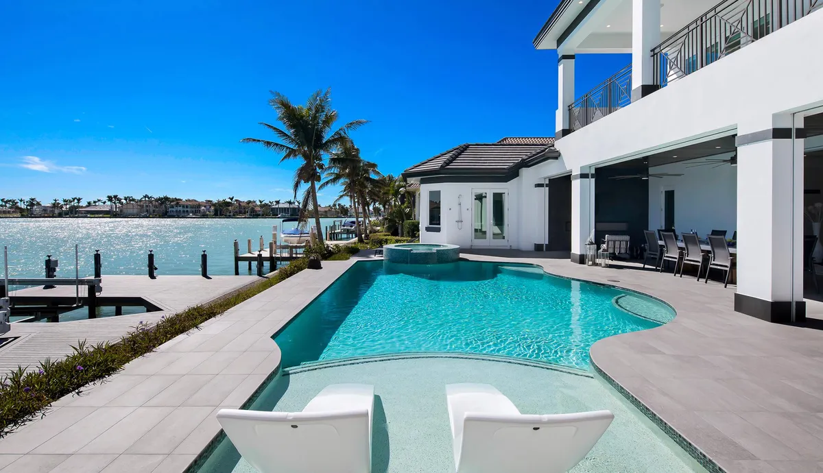 Wander Marco Crystal