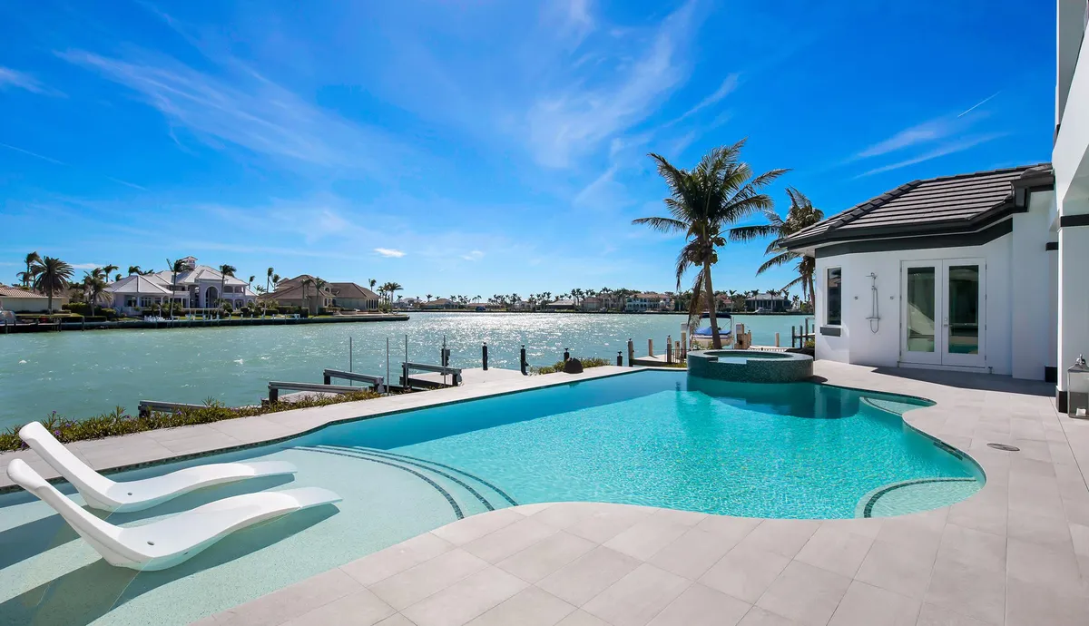 Wander Marco Crystal #49