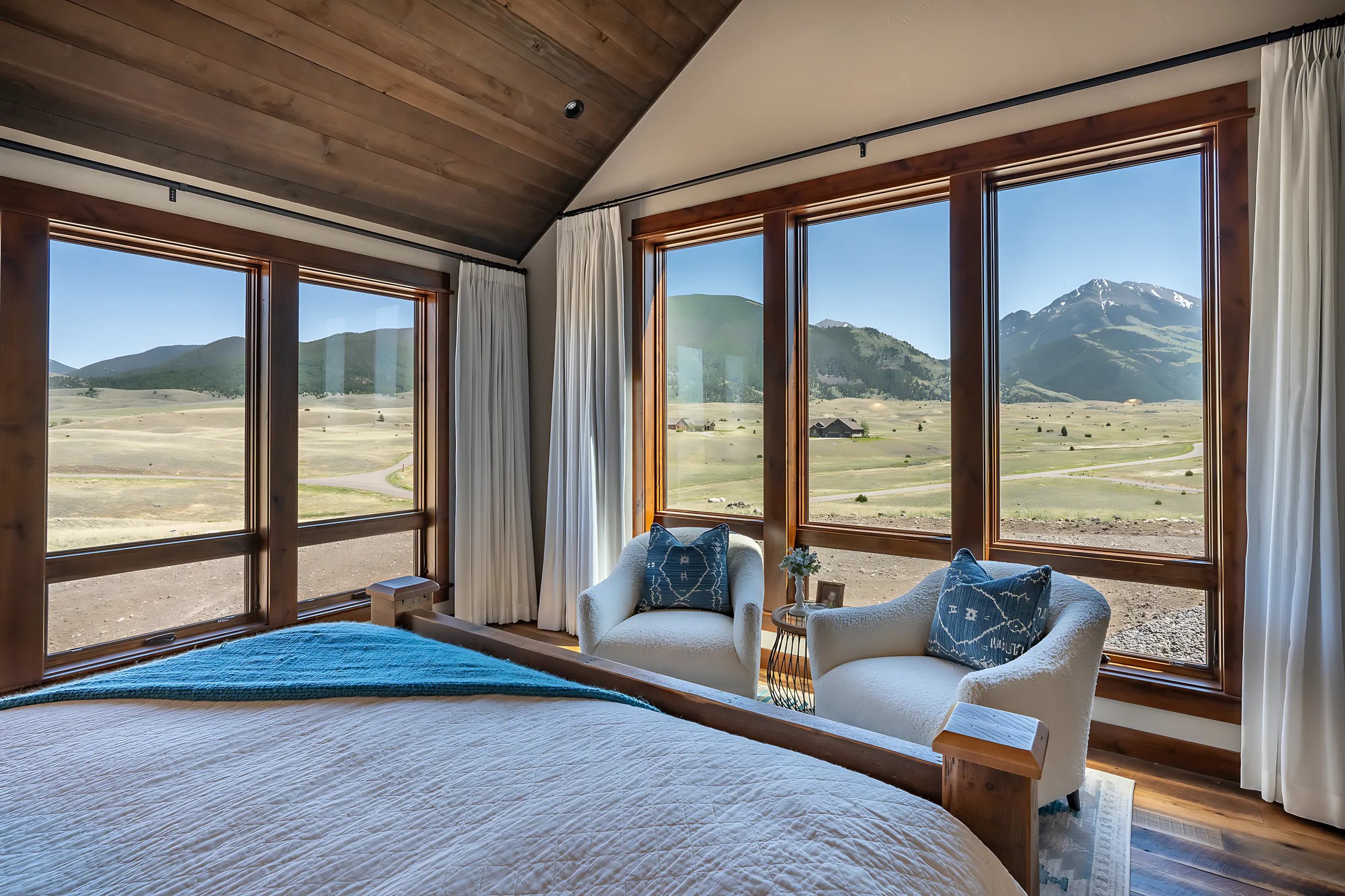 Wander Paradise Valley Peaks #24