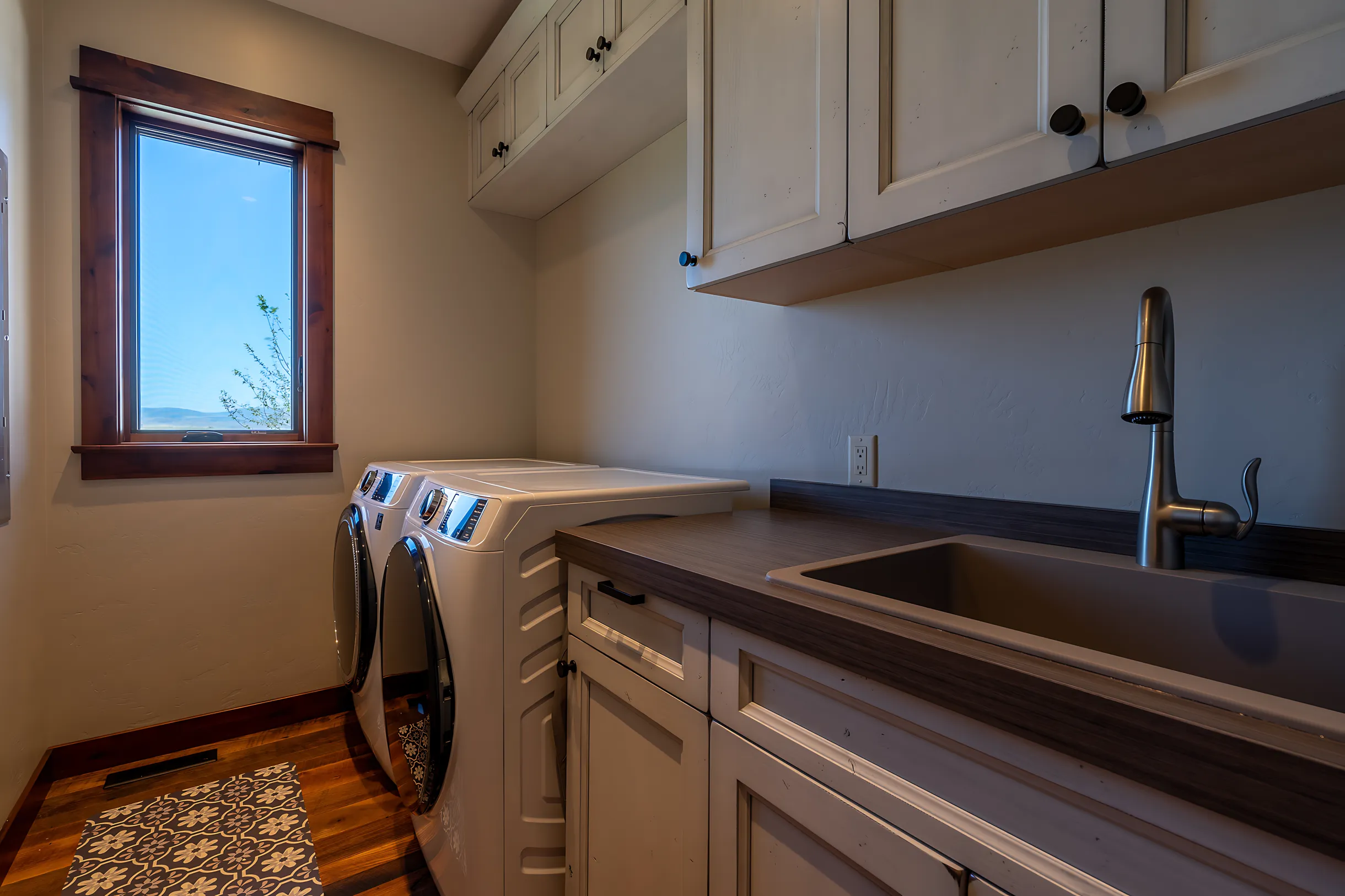 Wander Paradise Valley Peaks #14