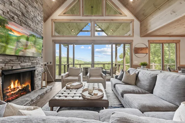 Wander Georgia Bears