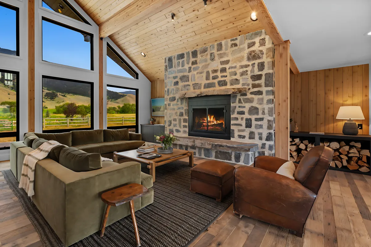 Wander Livingston Creek