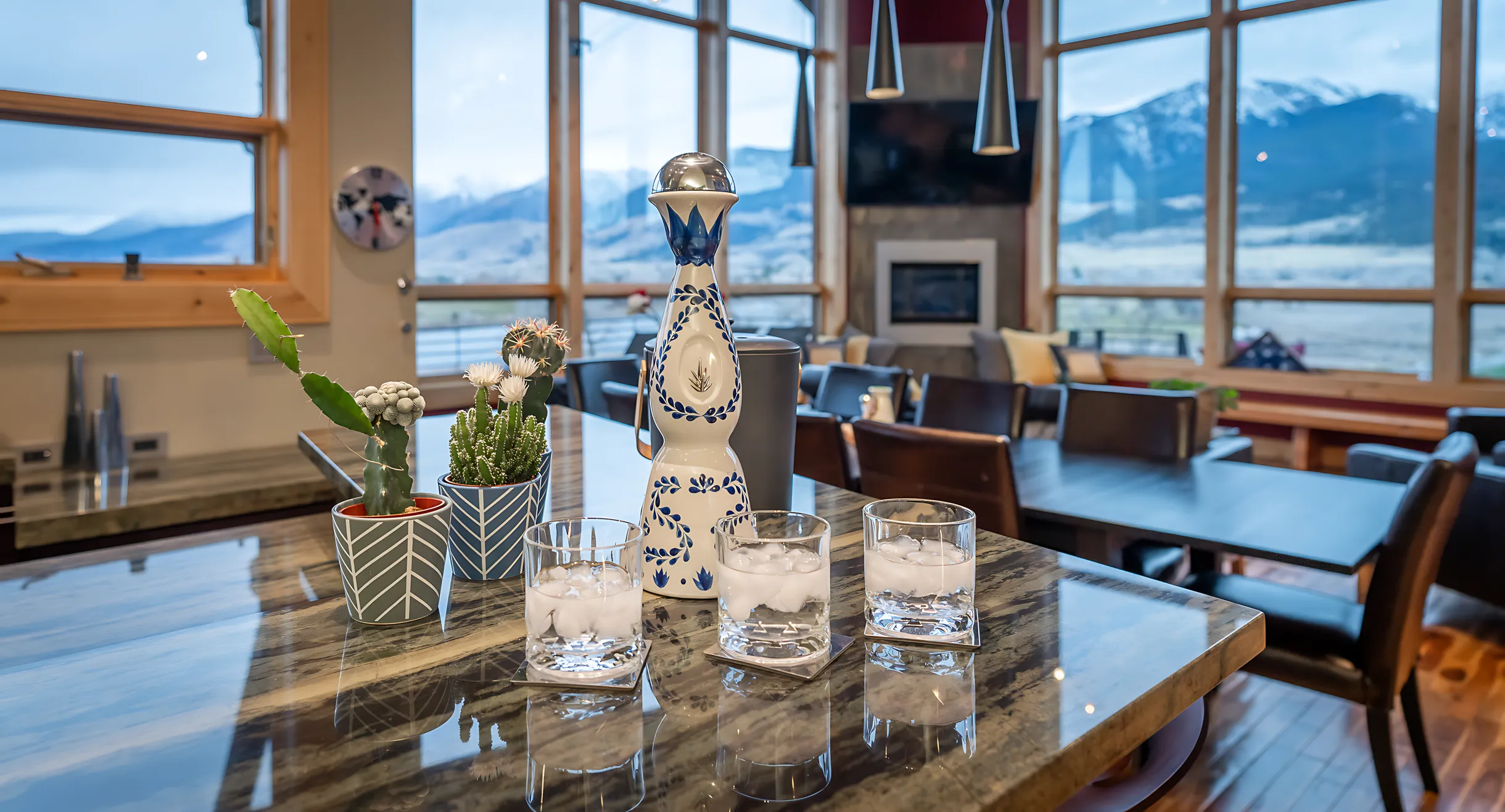 Wander Yellowstone Modern #64