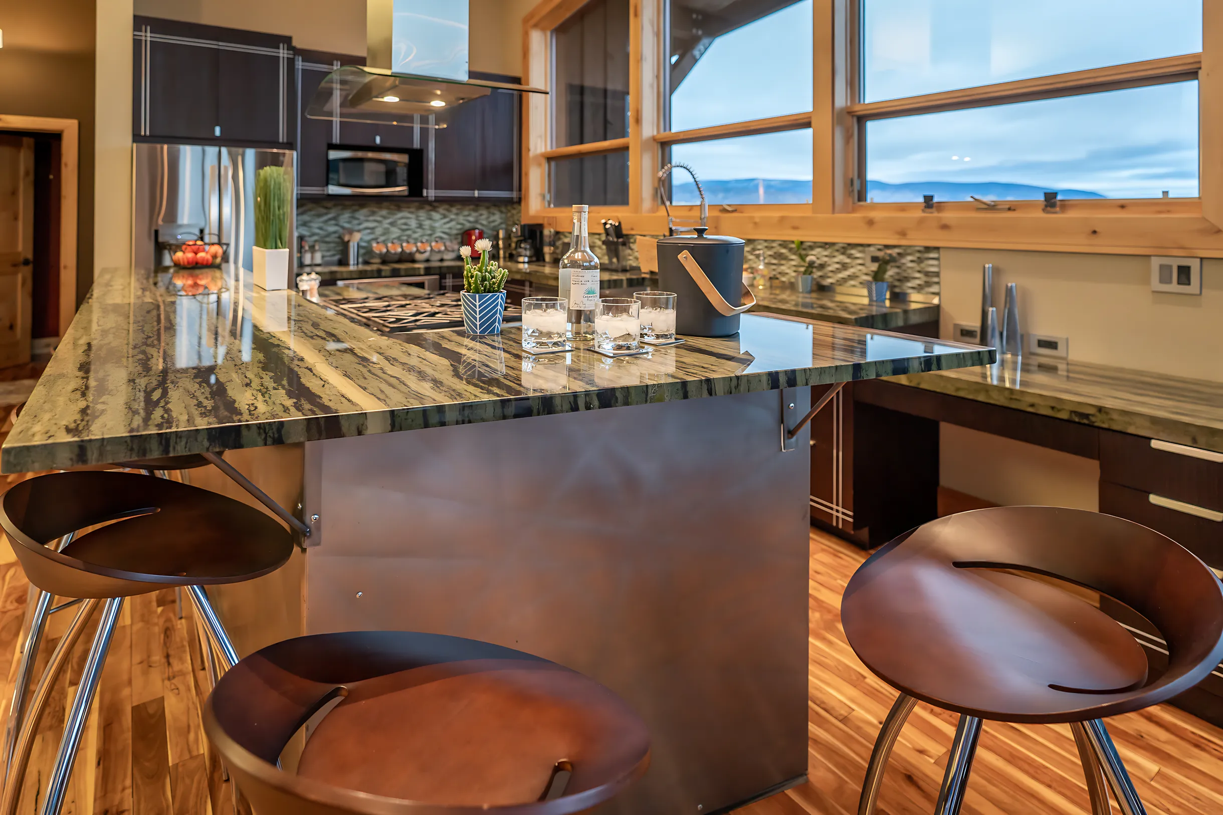 Wander Yellowstone Modern #70