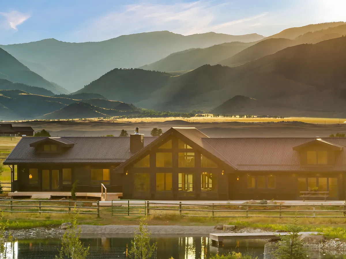 Wander Livingston Creek