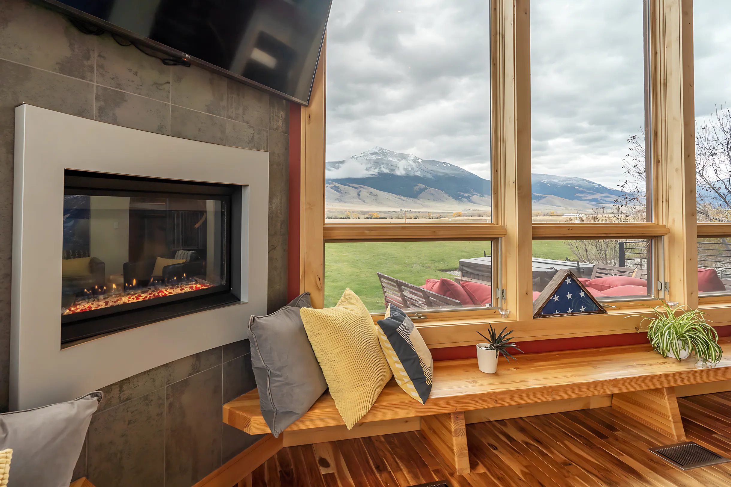 Wander Yellowstone Modern #39