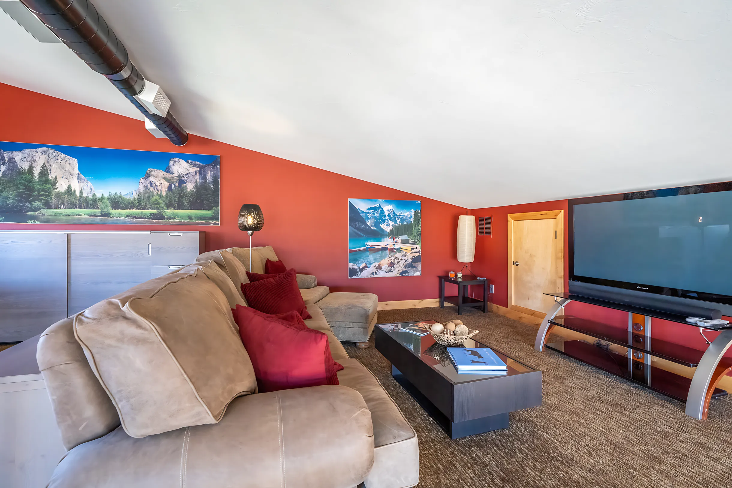 Wander Yellowstone Modern #33