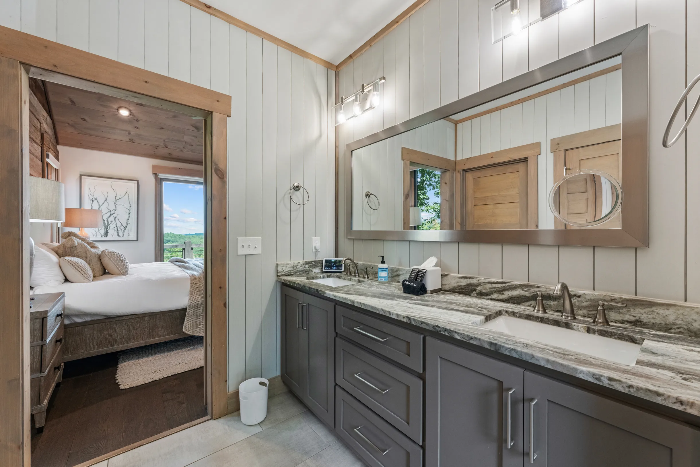 Wander Georgia Bears #44