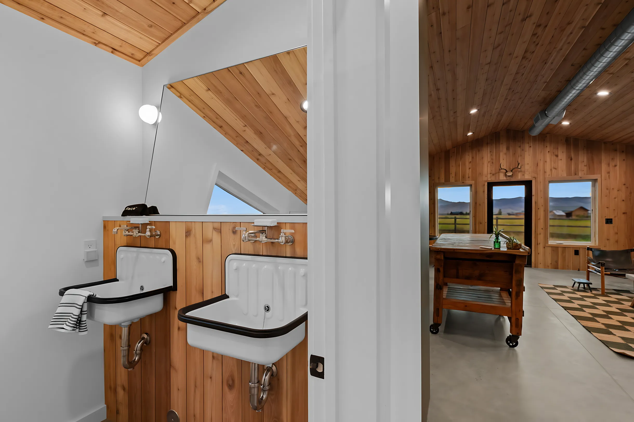 Wander Livingston Creek #37