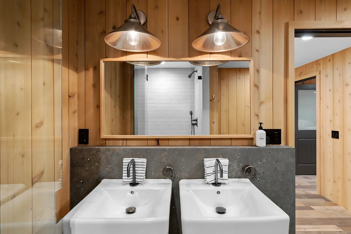 Wander Livingston Creek