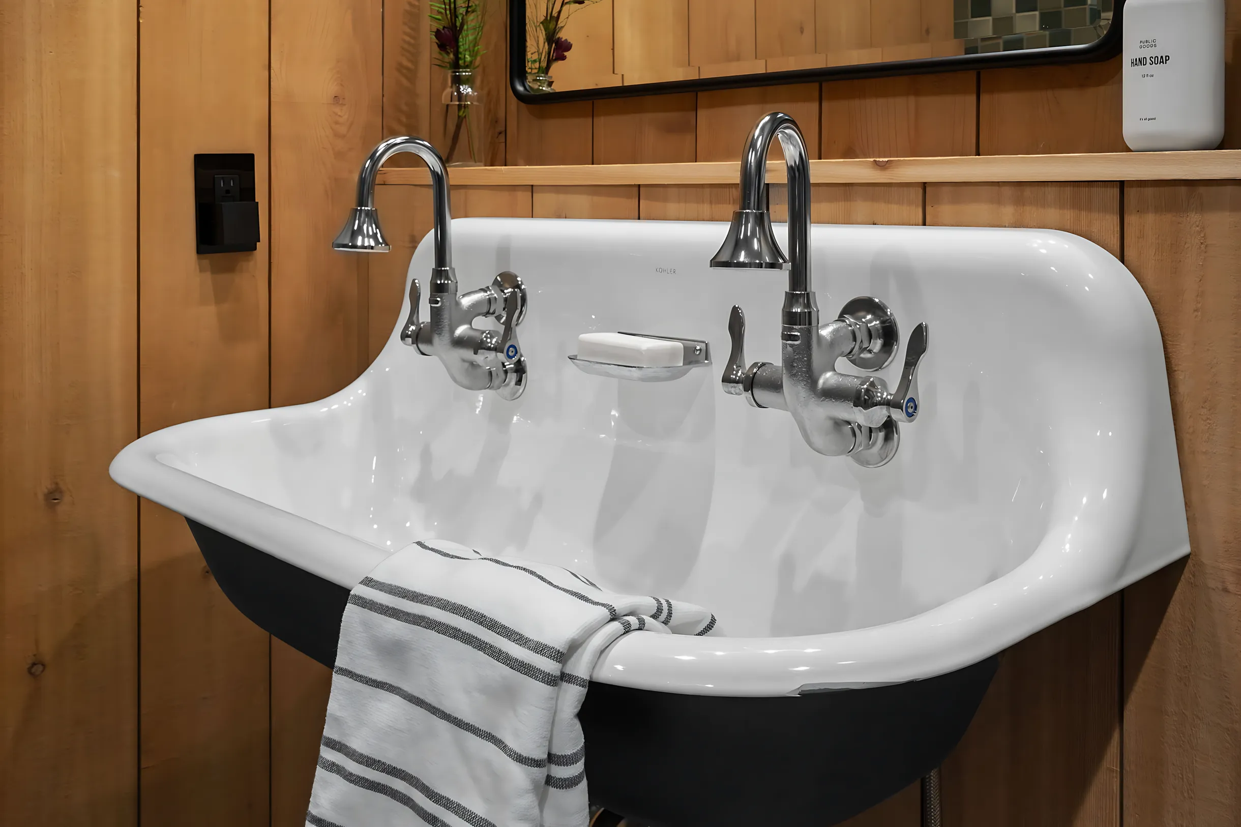 Wander Livingston Creek #45