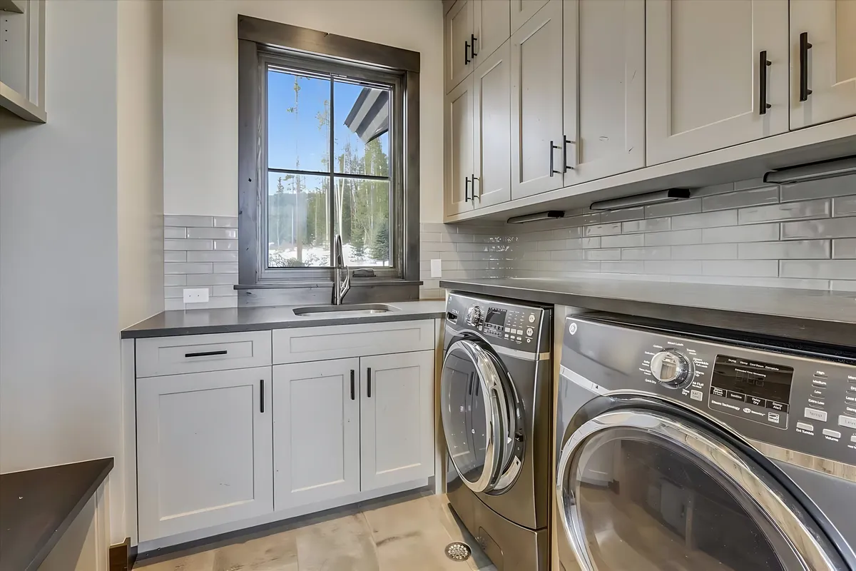 Wander Breckenridge Creek