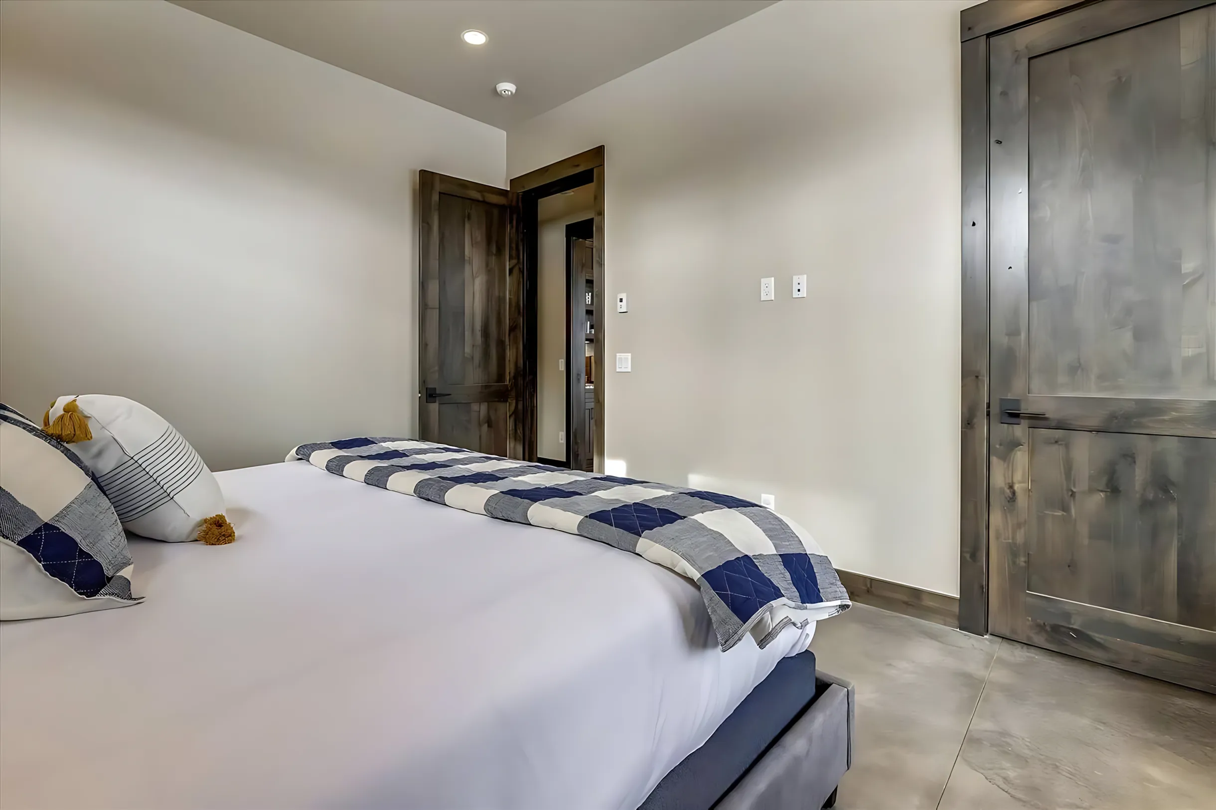 Wander Breckenridge Creek #36