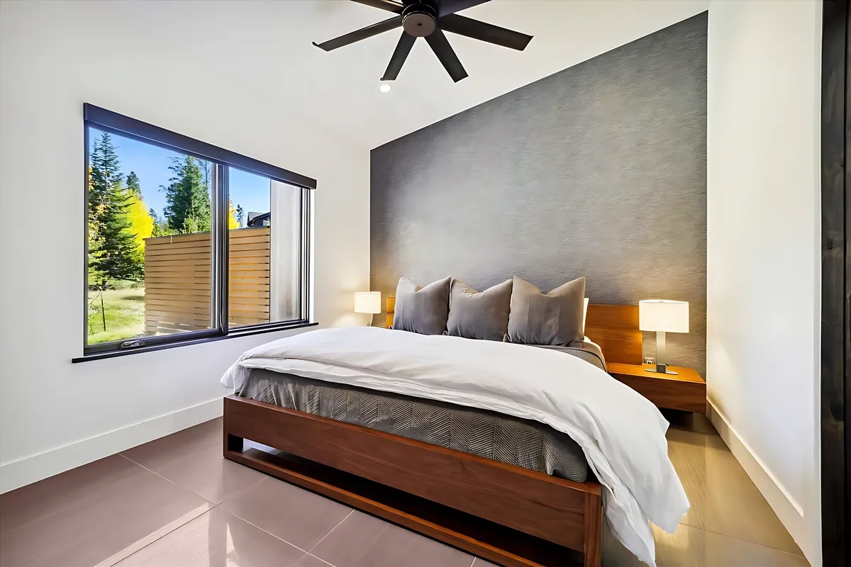 Bedroom 3 image