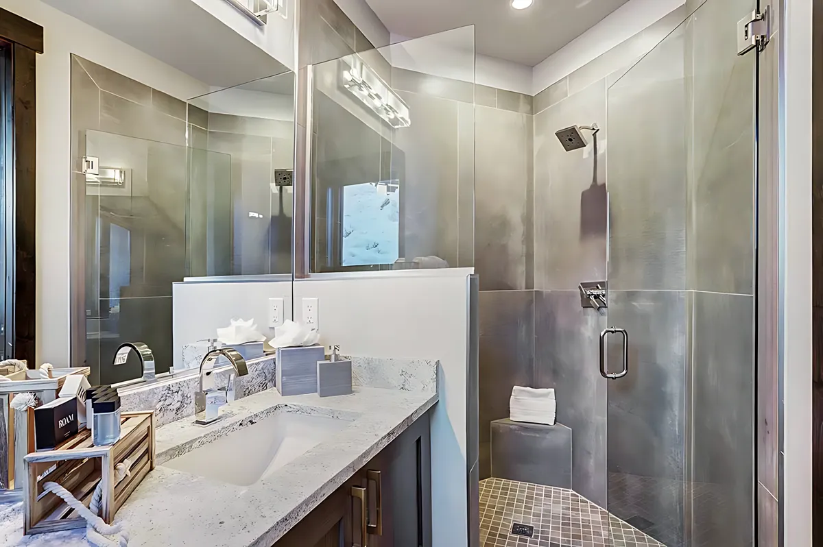 Wander Breckenridge Peaks