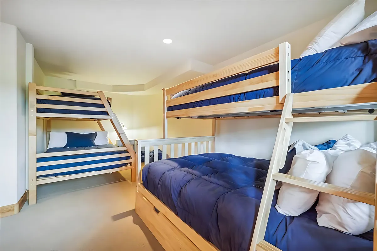 Bedroom 4 image